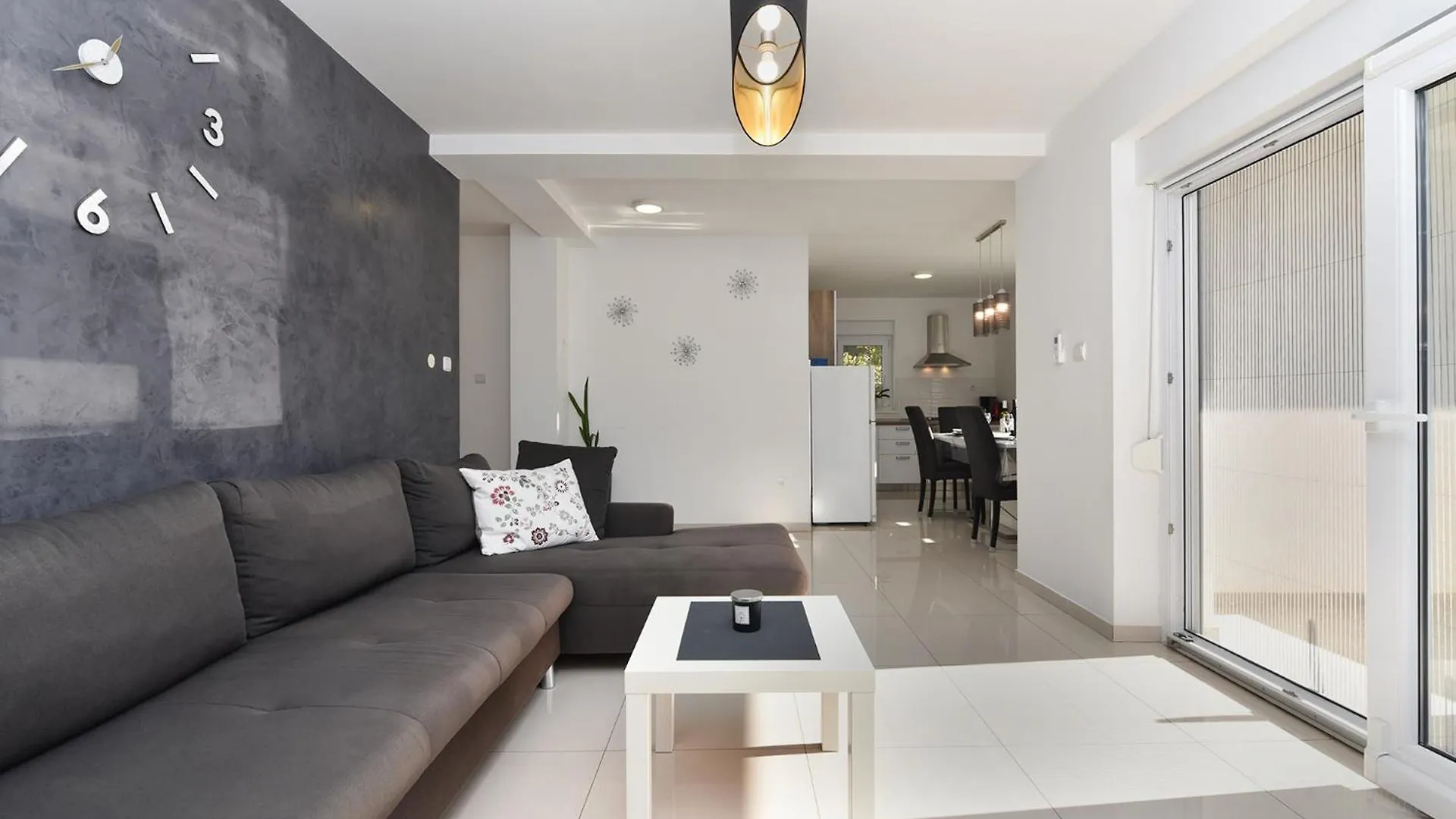 Apartments Stanko 2367 プーラ