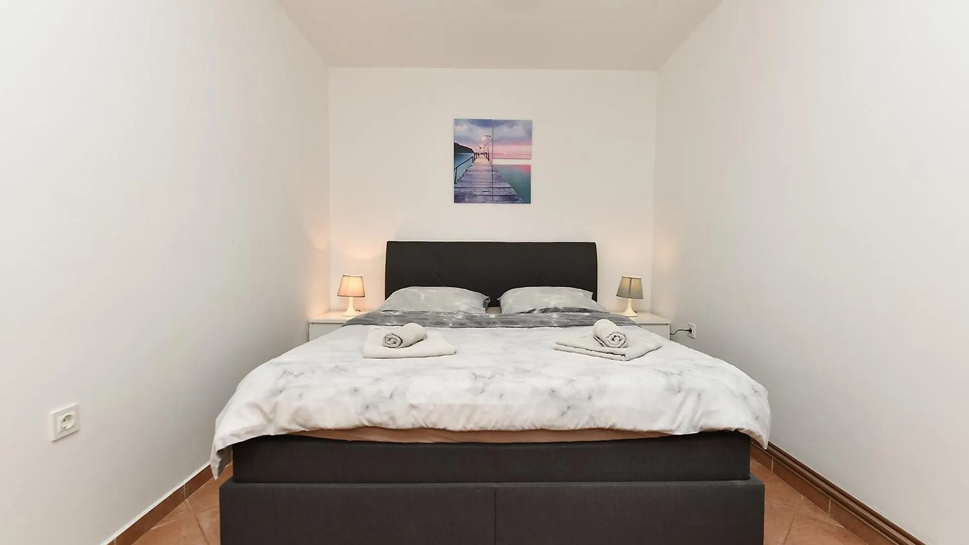 Apartments Stanko 2367 プーラ 0*,