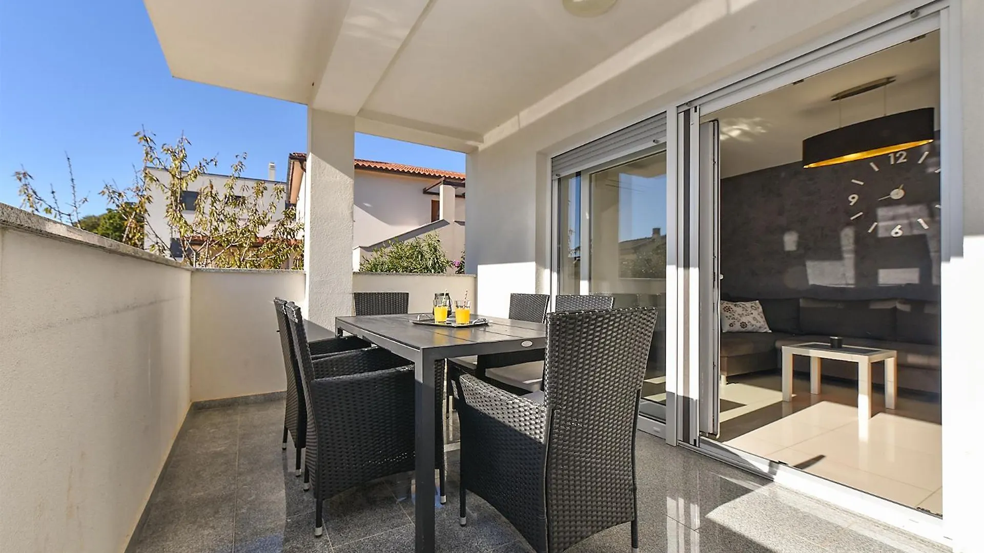 Apartments Stanko 2367 プーラ
