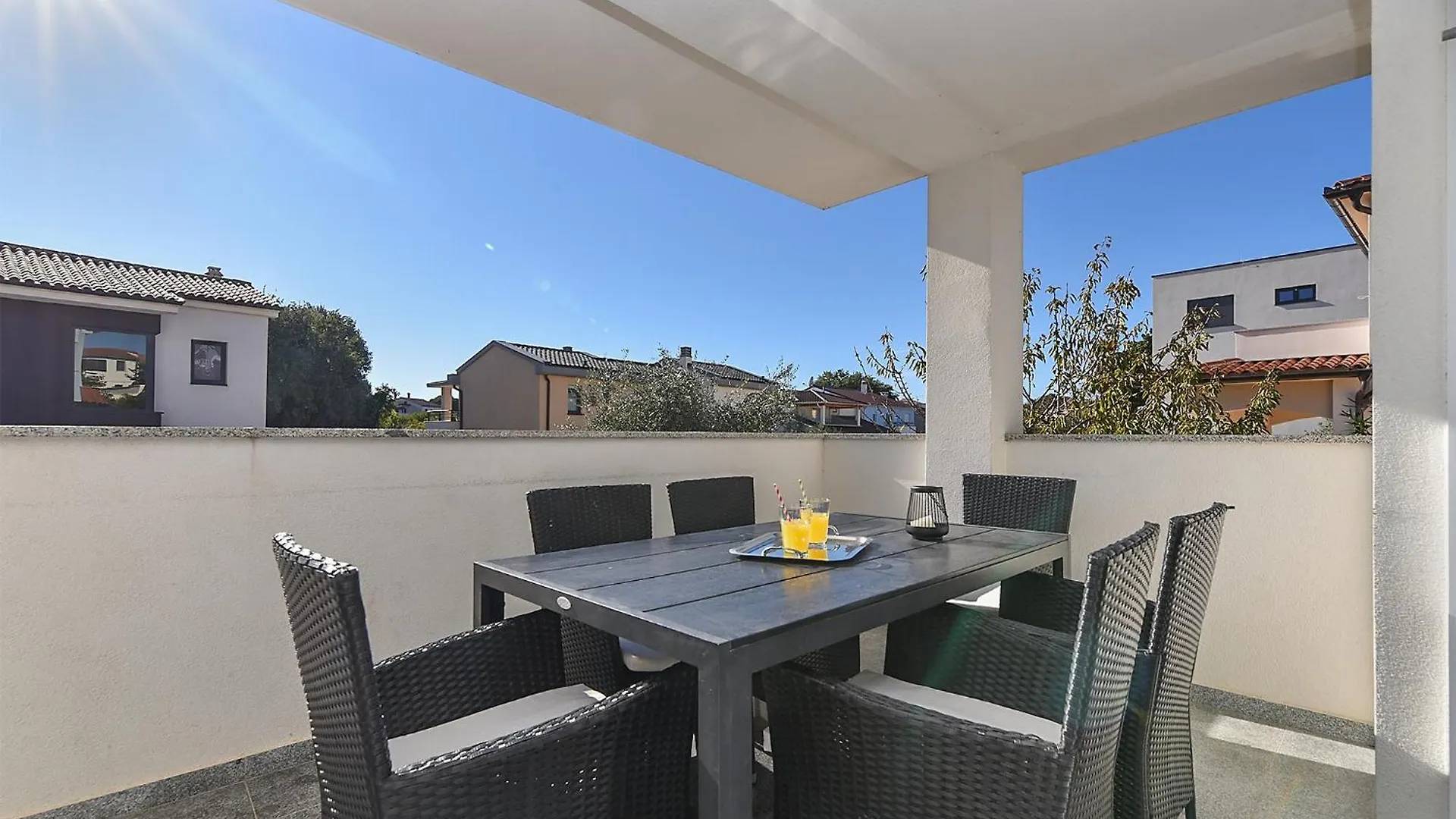 Apartments Stanko 2367 プーラ 0*,
